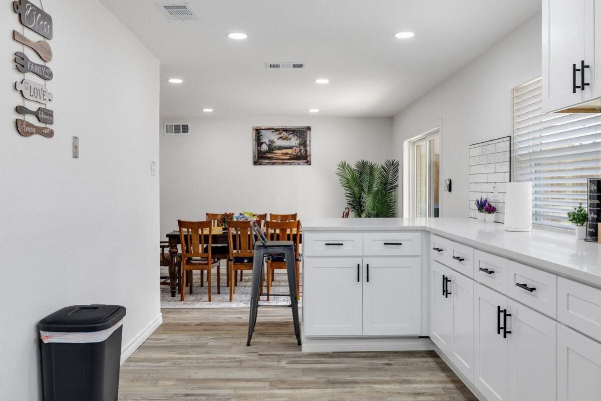Frisco Getaway Hometel W The Spa And Outdoor Kitchen Exterior photo